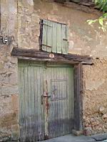 Avignonet-Lauragais, porte ancienne (1)